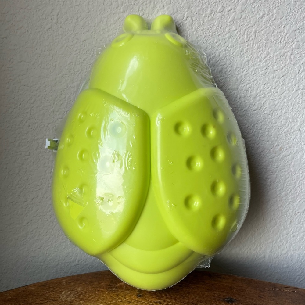 Ikea Smila Bagge Children’s wall night lamp green bug
